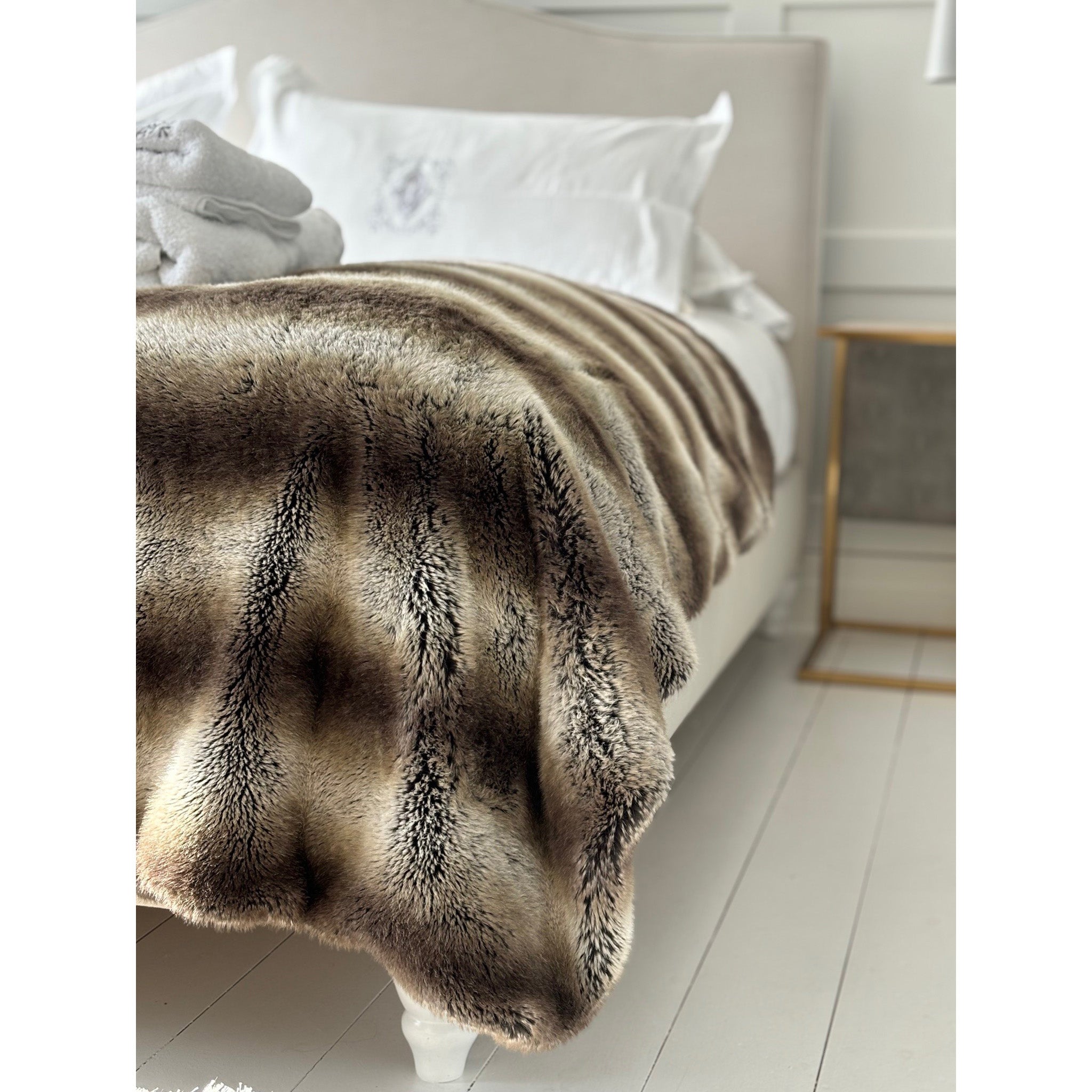 Luxury Faux Fur Throw